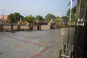 Eco Fort Resort