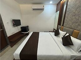 Hotel Shaurya Palace