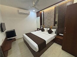 Hotel Shaurya Palace