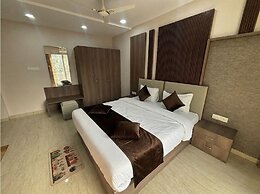 Hotel Shaurya Palace