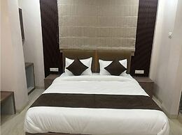 Hotel Shaurya Palace