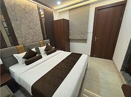 Hotel Shaurya Palace