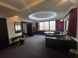 Summer Land Hotel