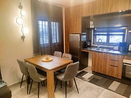 Frank Jimmy s Apartment I