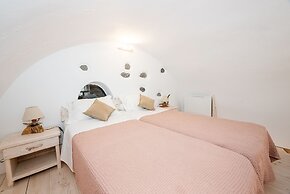 Luxury Villas Hariton