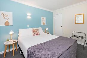 Kings Court Motel