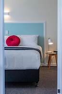 Kings Court Motel