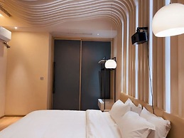 M Man Hotel