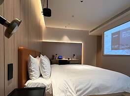M Man Hotel