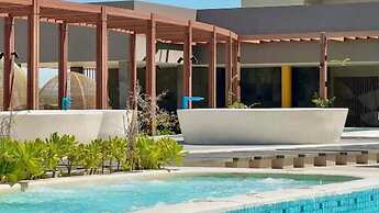 Mandala Coast Luxury Hotel