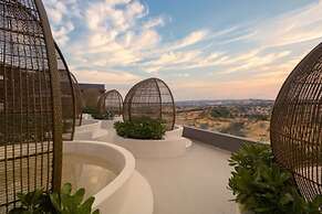 Mandala Coast Luxury Hotel