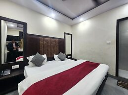 Hotel Satyam Near Ramakrishna Ashram