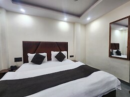 Hotel Satyam Near Ramakrishna Ashram