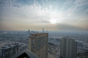 Skyline Luxury Apartment - Private Pool