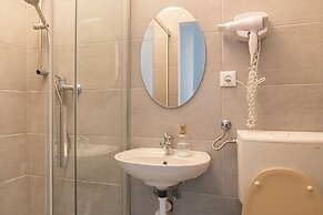 Stylish Modern 2BR Near Vienna AKH