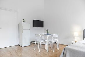 Stylish Modern 2BR Near Vienna AKH