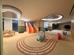 Refined 1BR - Private Pool