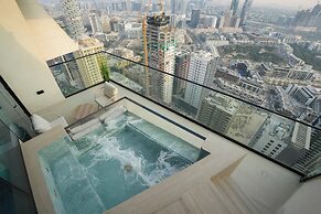 Refined 1BR - Private Pool
