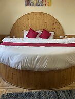 Royal Pearl Inn