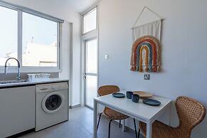 Citrus 3-BR Apt. & Balcony in Larnaca