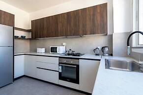 Citrus 3-BR Apt. & Balcony in Larnaca