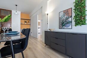 Citrus 3-BR Apt. & Balcony in Larnaca