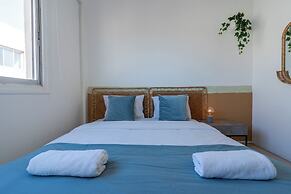 Citrus 3-BR Apt. & Balcony in Larnaca
