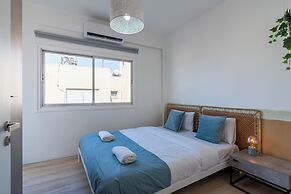 Citrus 3-BR Apt. & Balcony in Larnaca