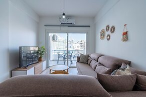 Citrus 3-BR Apt. & Balcony in Larnaca