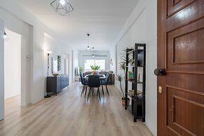 Citrus 3-BR Apt. & Balcony in Larnaca