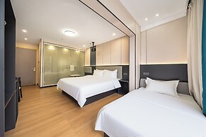 The Jido Shanghai Waterfront Hotel