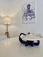 Traditional APT with Internal Courtyard
