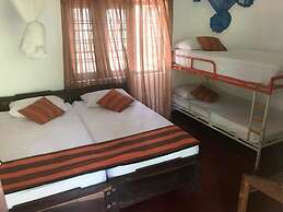Sujatha Tourist Rest