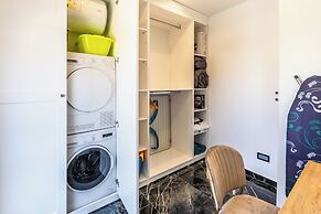 1 BR Penthouse for Couples & Families