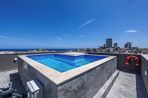 1 BR Penthouse for Couples & Families