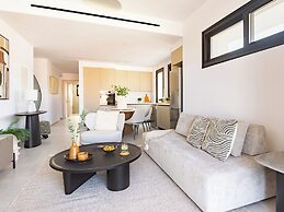 Sanders City Boutique - Full Building
