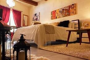 Ajuga Luxury Boutique B&B
