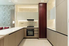 Luxury 1BR w Private Pool & Skyline View