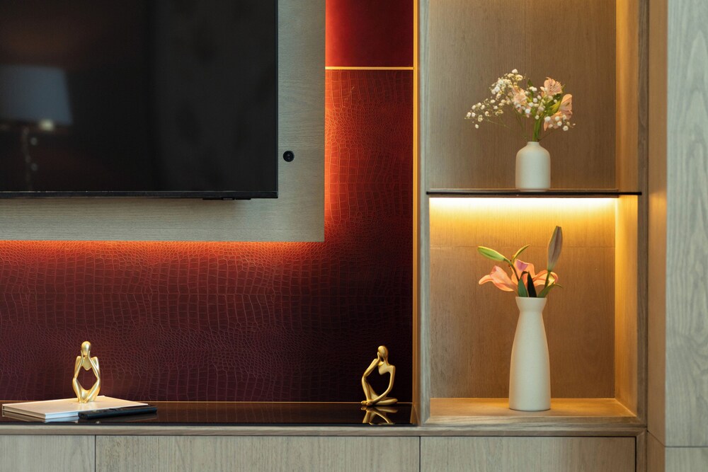 Exclusive High-Floor Apartment