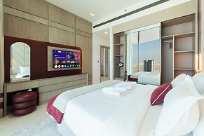 Exclusive High-Floor Apartment