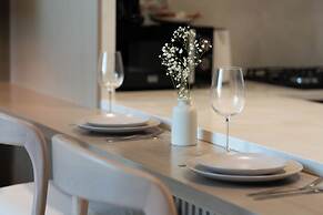 Exclusive High-Floor Apartment