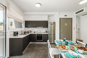 Tortuga Luxury Villas