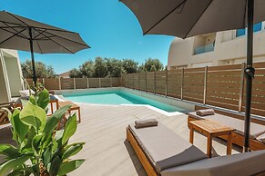 Tortuga Luxury Villas