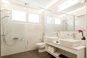 Tortuga Luxury Villas