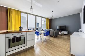 Modern Sunlit 2BR Penthouse Big Terrace