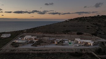 Avera Luxury Private Villas
