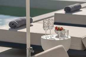 Avera Luxury Private Villas