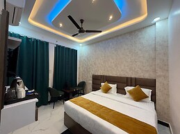 Royal Awadh Inn