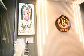 Royal Awadh Inn