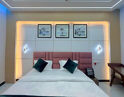 Royal Awadh Inn